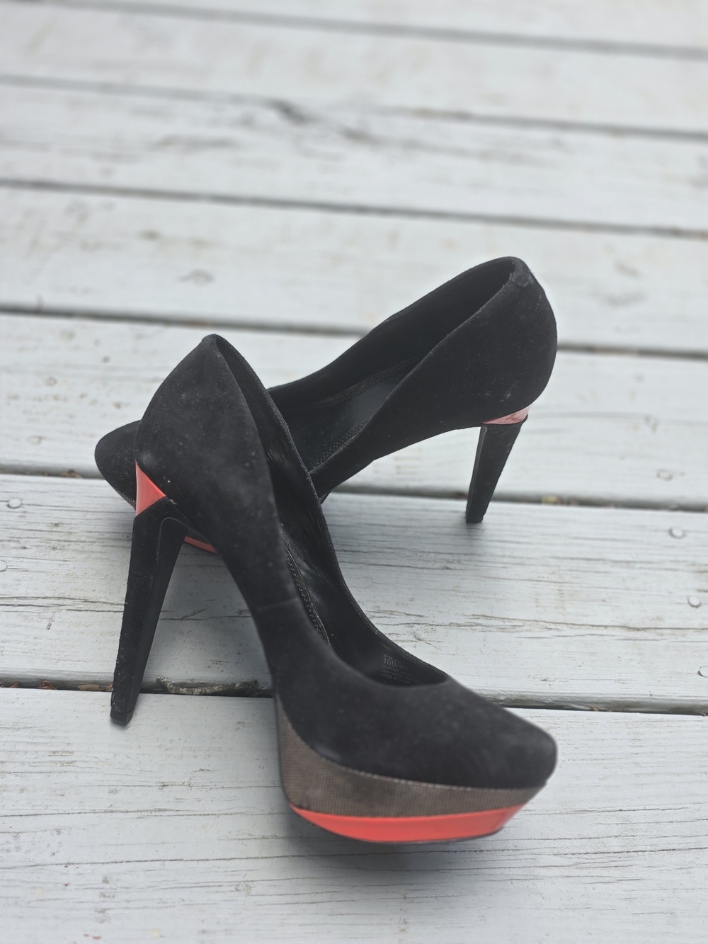 Jessica Simpson Black Suede Pumps with Coral Accents